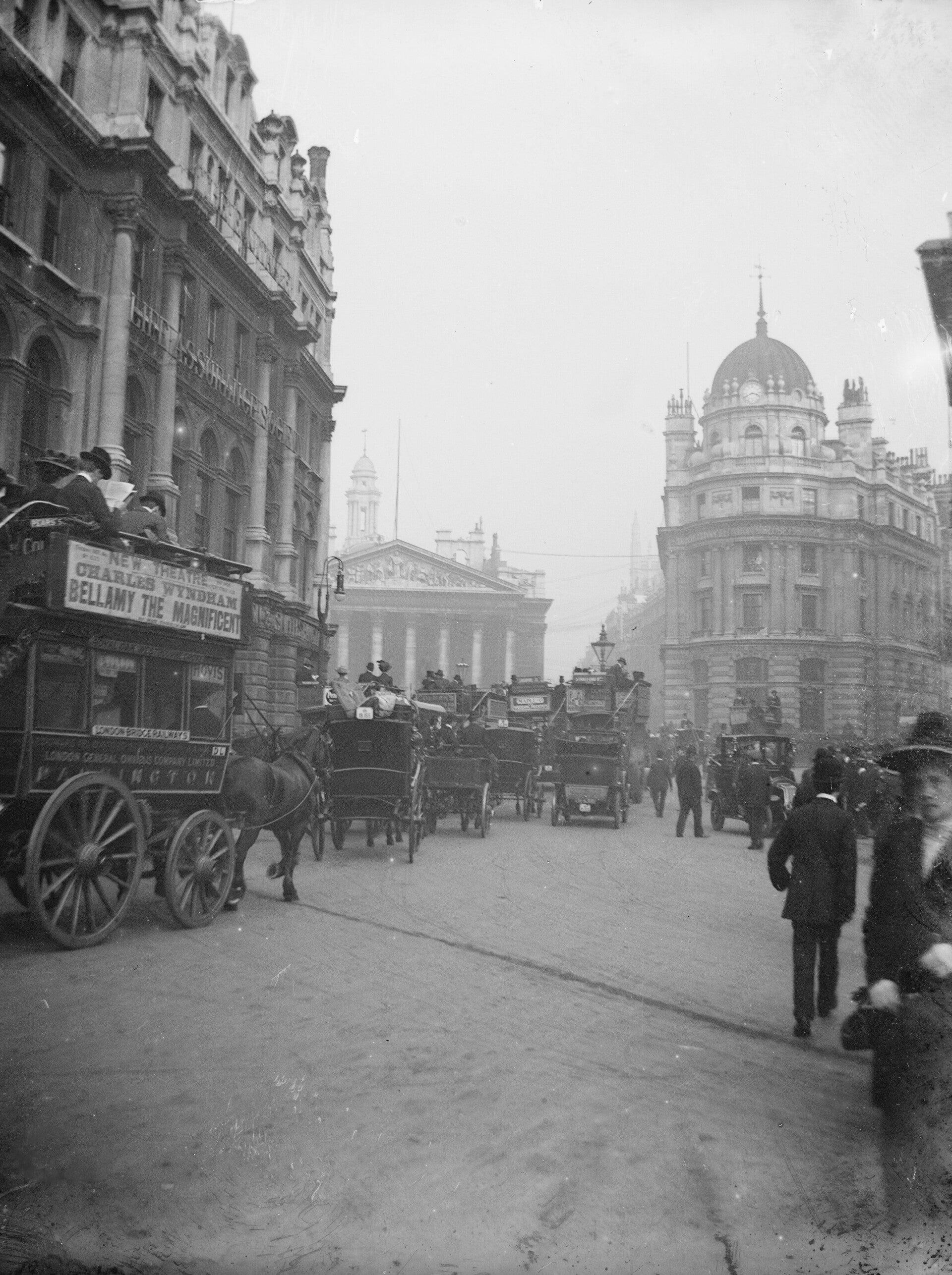 Horse-drawn traffic on a London street in the early twentieth century